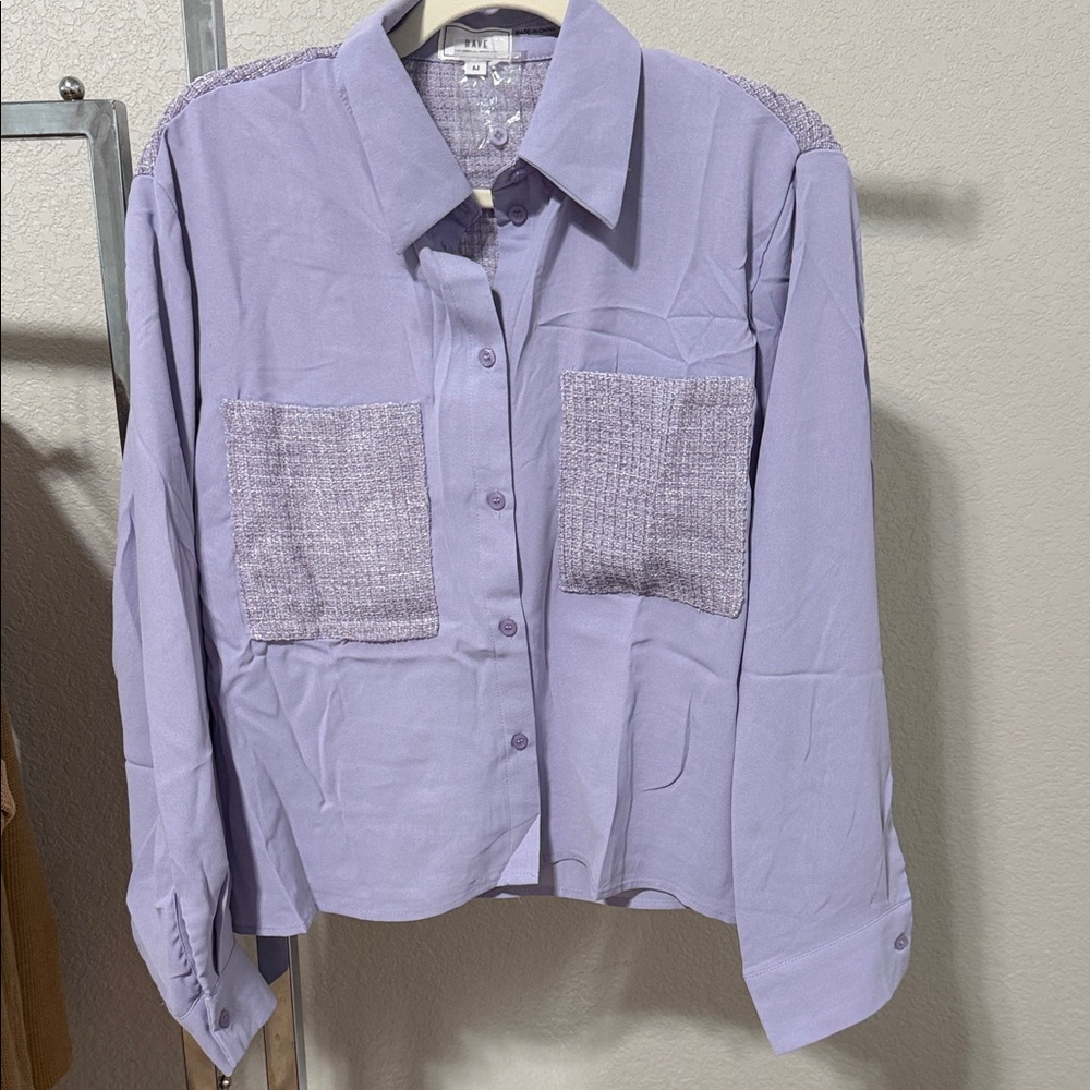 HAVE Boutique Brand-Lavender Button-Up Shirt with Textured Pockets- Medium NWT